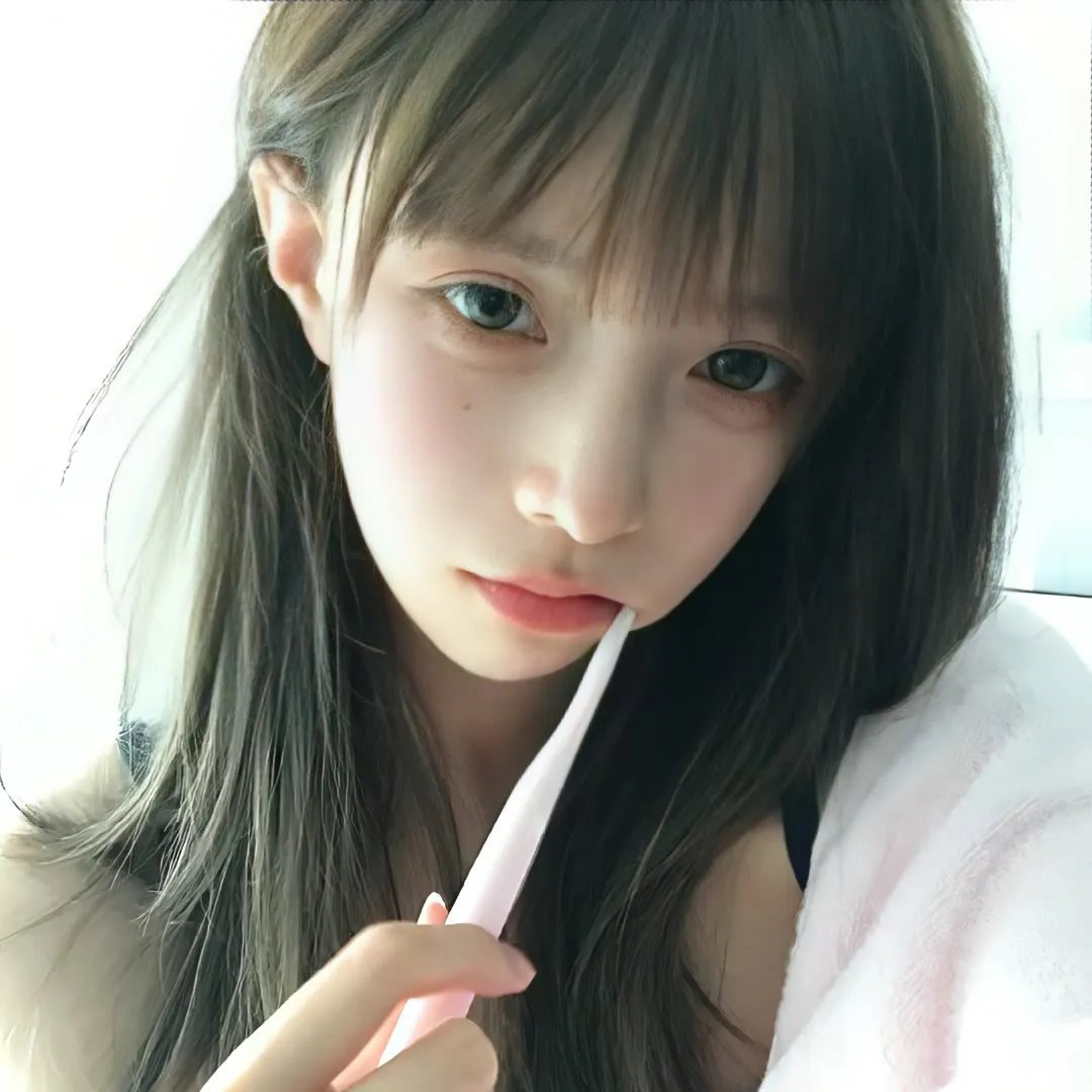 漂亮男孩直播中